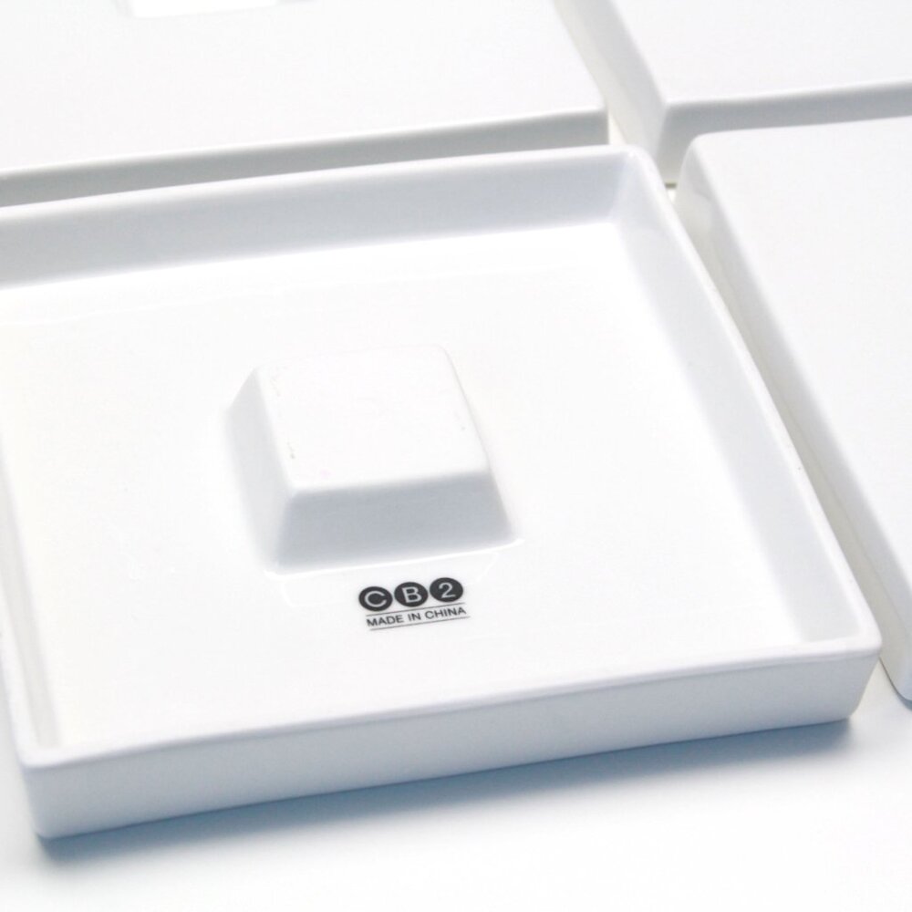 CB2 Crate & Barrel Sushi Appetizer Plates‎ Set of 4 VGUC - Picture 9 of 13